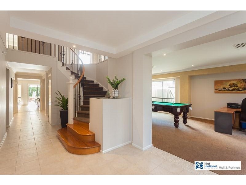 44 Sheldon Drive, Berwick VIC 3806