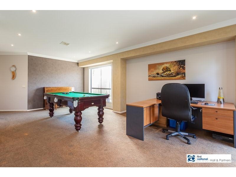 44 Sheldon Drive, Berwick VIC 3806