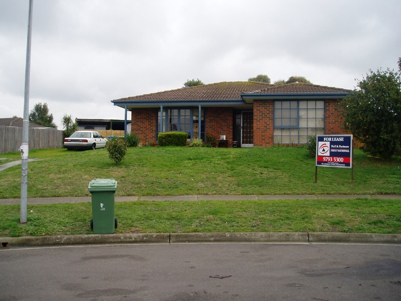 13 Rimmington Court, Hampton Park VIC 3976