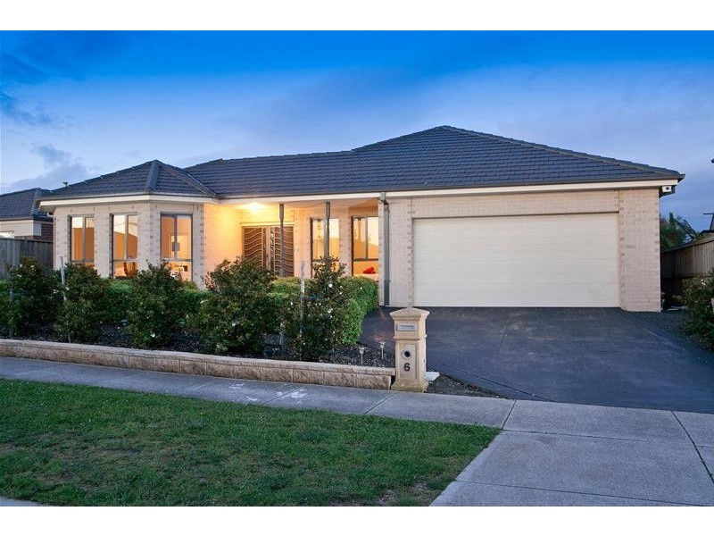 6 Castawellan Street, Lyndhurst VIC 3975