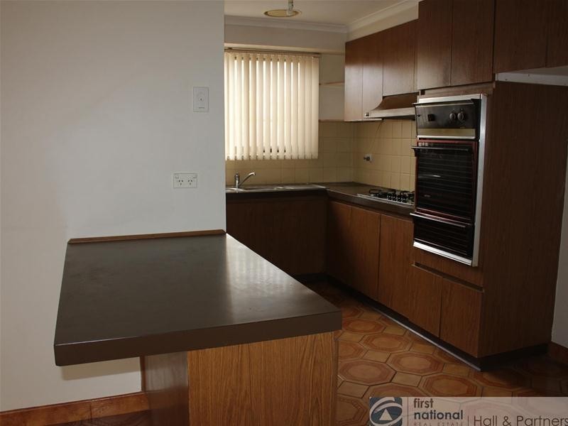 6 John Fawkner Drive, Endeavour Hills VIC 3802