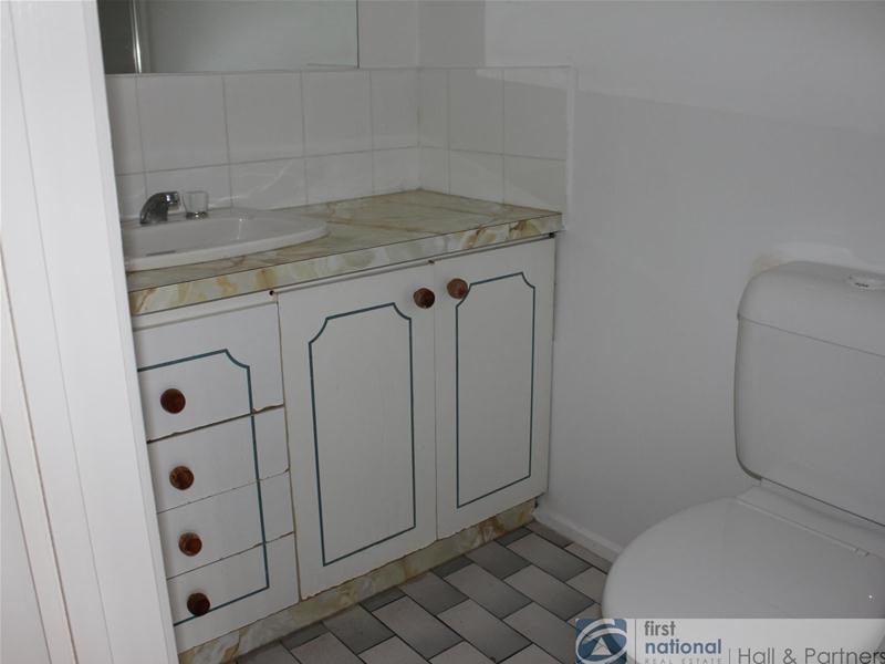 6 John Fawkner Drive, Endeavour Hills VIC 3802