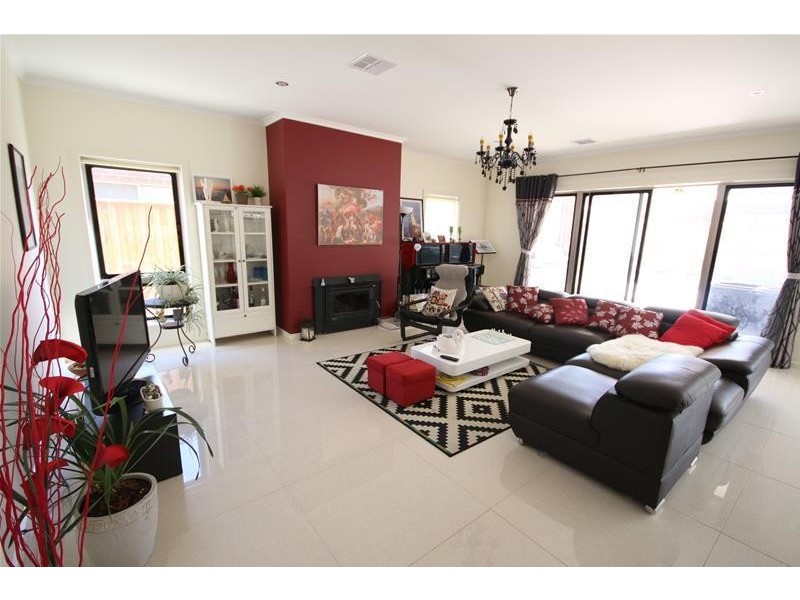 34 Maxfield Road, Keysborough VIC 3173