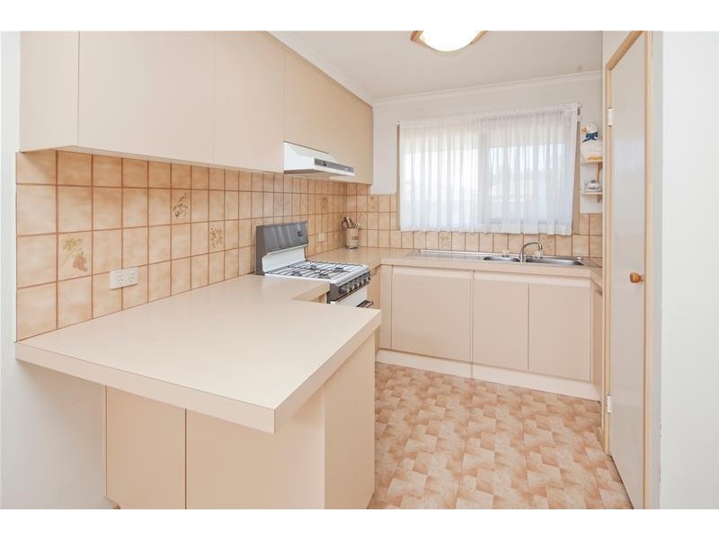 6/13 Endeavour Crescent, Endeavour Hills VIC 3802