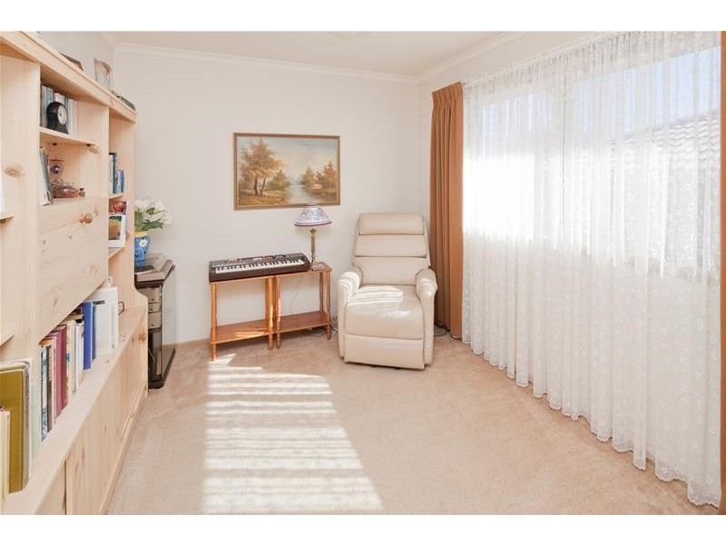 6/13 Endeavour Crescent, Endeavour Hills VIC 3802