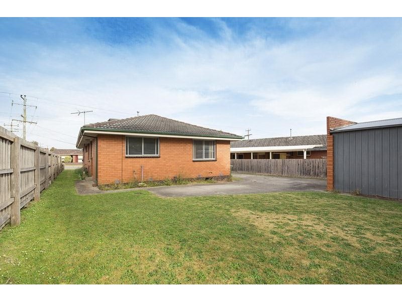 104 Albany Drive, Mulgrave VIC 3170