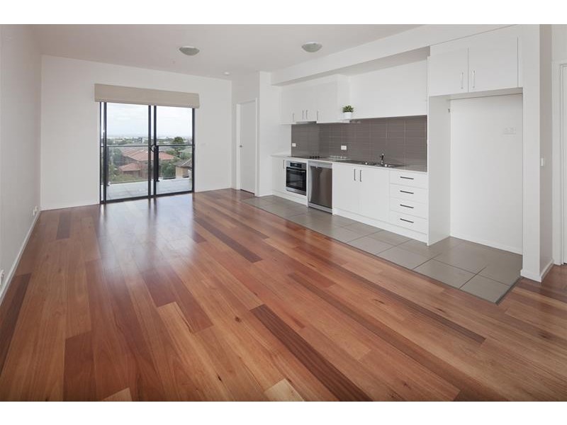 18/3 Close Avenue, Dandenong VIC 3175