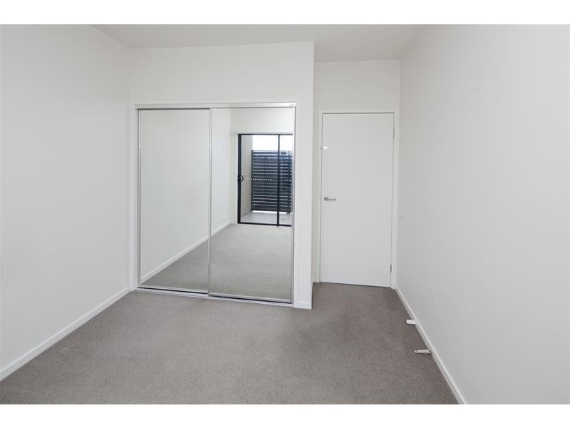 18/3 Close Avenue, Dandenong VIC 3175