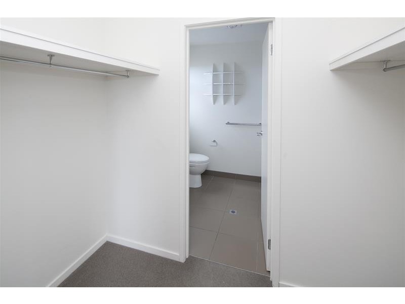 18/3 Close Avenue, Dandenong VIC 3175