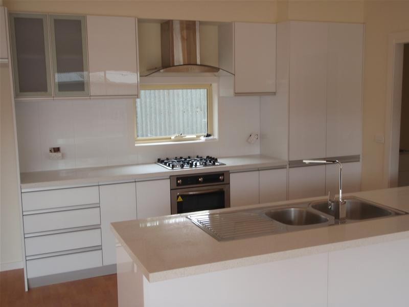 2/20 Rowan Drive, Doveton VIC 3177