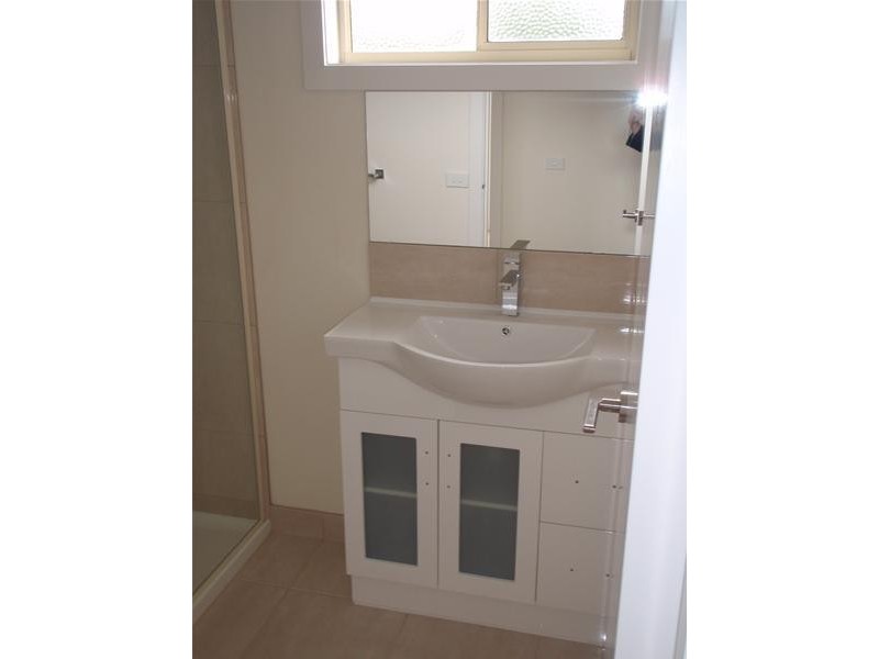 2/20 Rowan Drive, Doveton VIC 3177