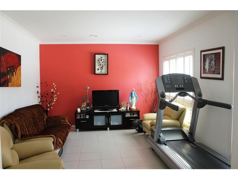 9 Barrier Reef Circuit, Endeavour Hills VIC 3802