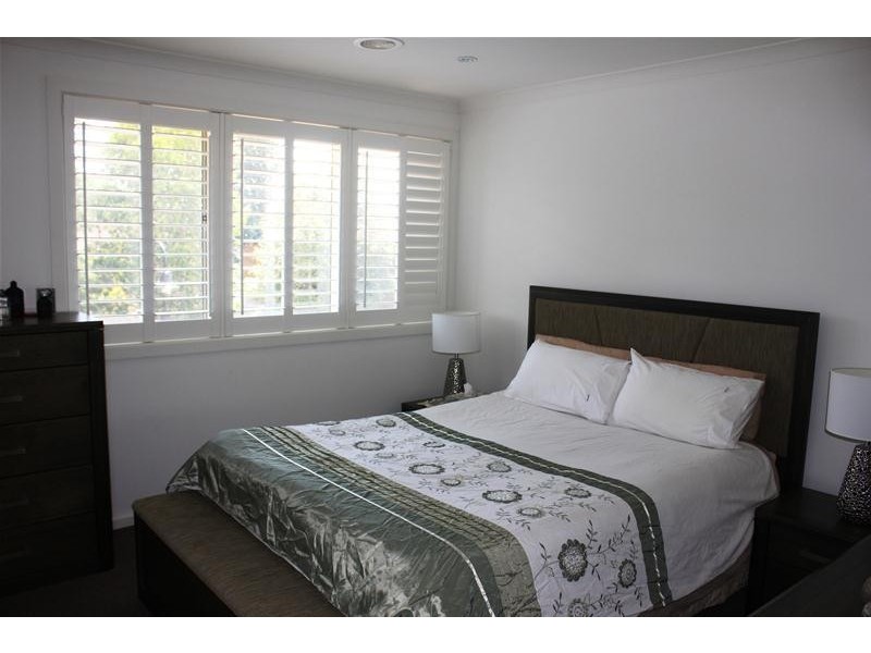 9 Barrier Reef Circuit, Endeavour Hills VIC 3802