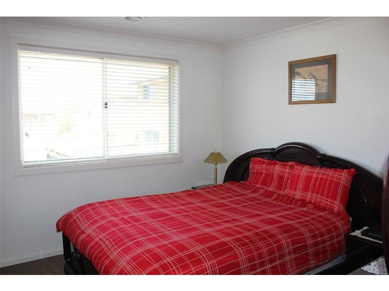 9 Barrier Reef Circuit, Endeavour Hills VIC 3802