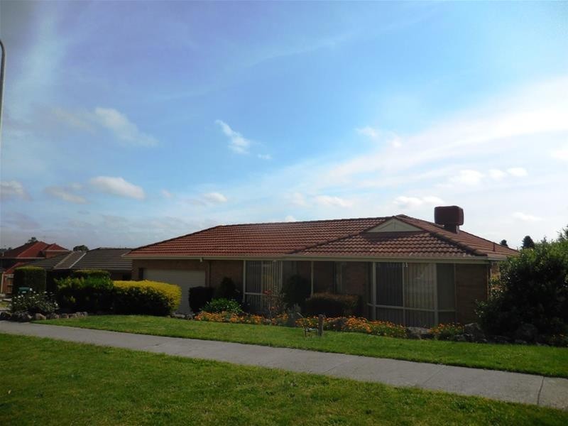 11 Pinto Close, Endeavour Hills VIC 3802