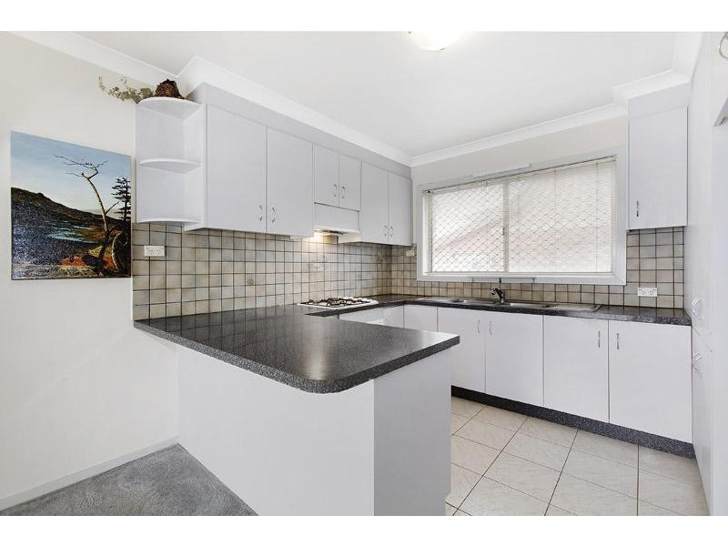 2/49 Illawarra Crescent, Dandenong North VIC 3175