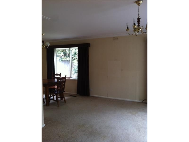 27 Outlook Drive, Dandenong North VIC 3175