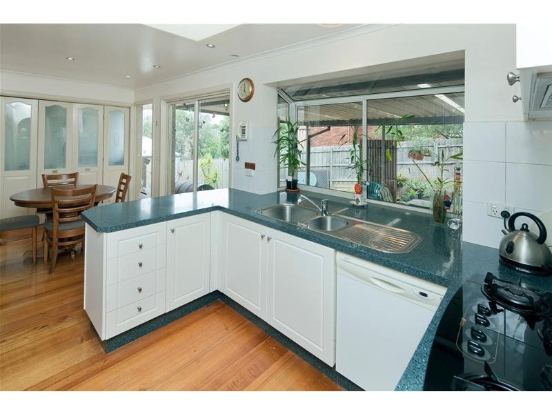 6 Dunrossil Close, Mulgrave VIC 3170