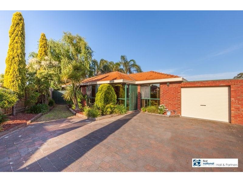 2/34 Adam Avenue, Hallam VIC 3803