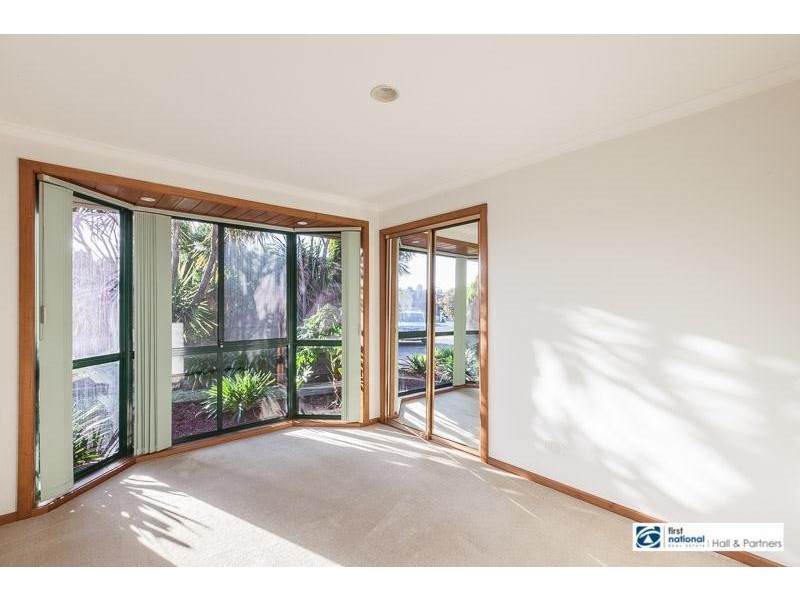 2/34 Adam Avenue, Hallam VIC 3803