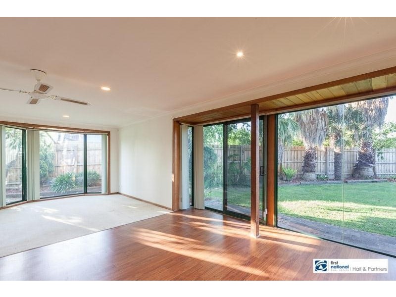 2/34 Adam Avenue, Hallam VIC 3803