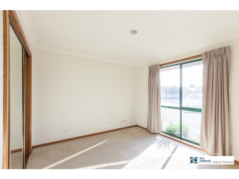 2/34 Adam Avenue, Hallam VIC 3803