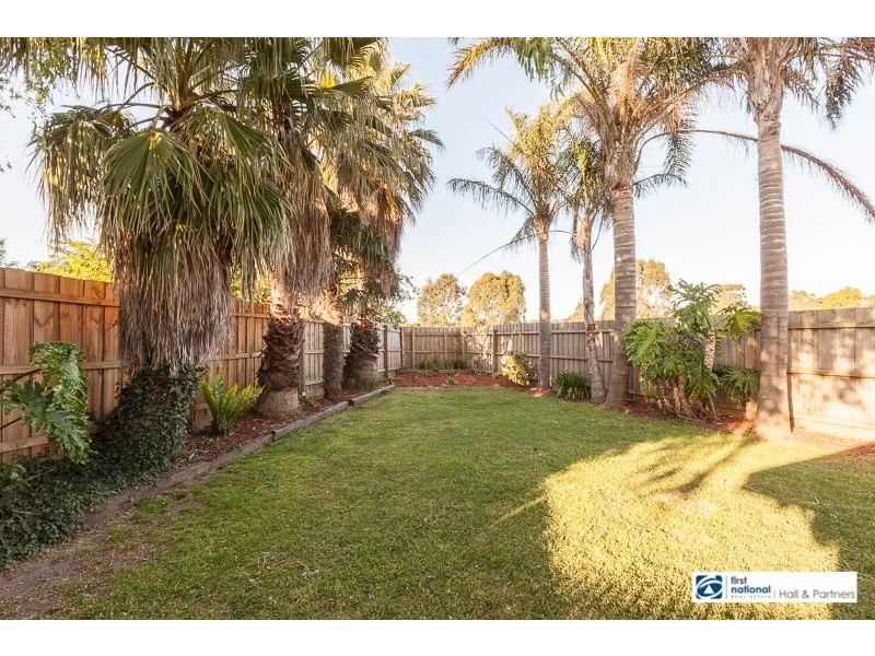 2/34 Adam Avenue, Hallam VIC 3803