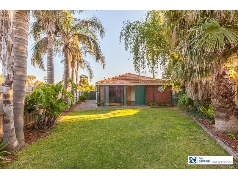 2/34 Adam Avenue, Hallam VIC 3803