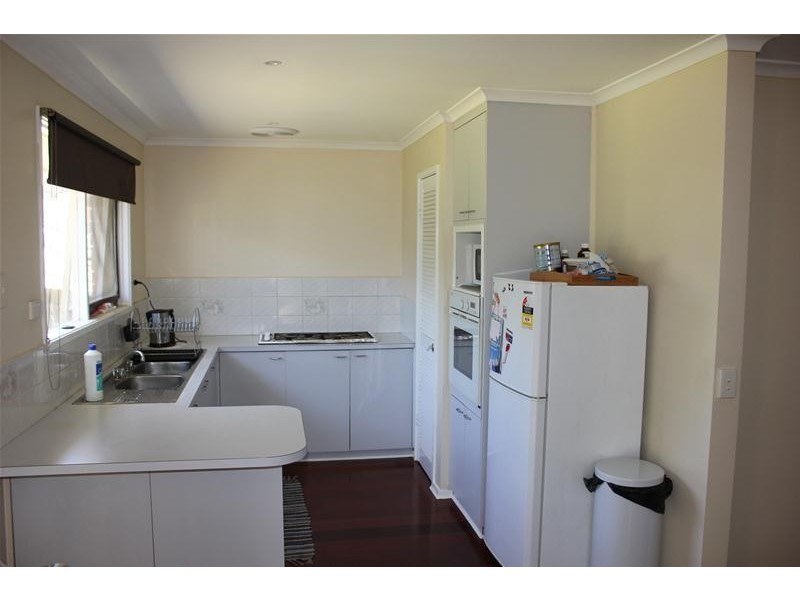 1 Struan Avenue, Endeavour Hills VIC 3802