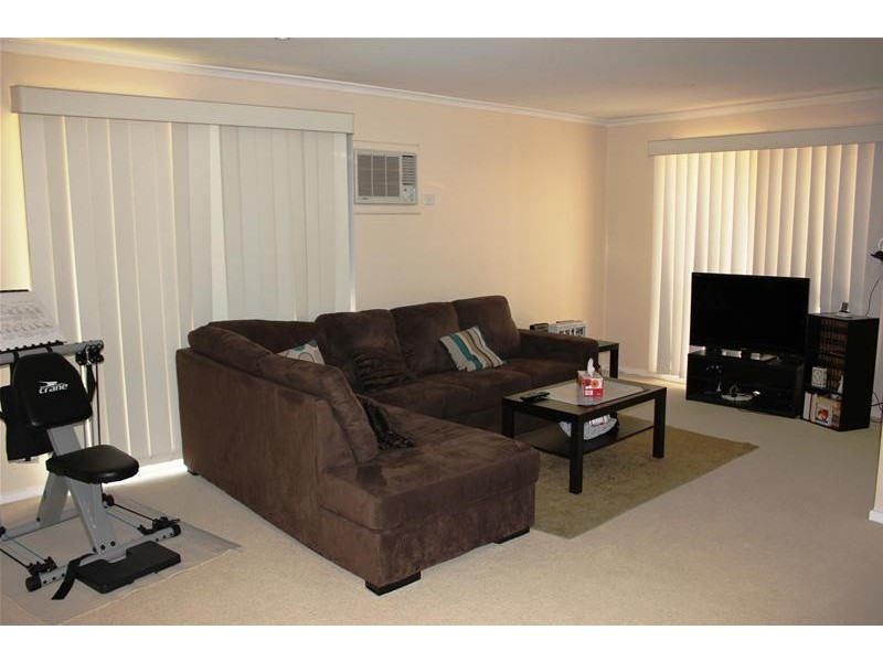 1 Struan Avenue, Endeavour Hills VIC 3802