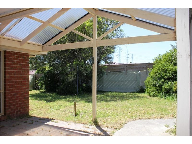 1 Struan Avenue, Endeavour Hills VIC 3802