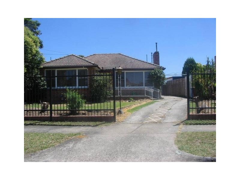 33 Charlton Street, Springvale VIC 3171