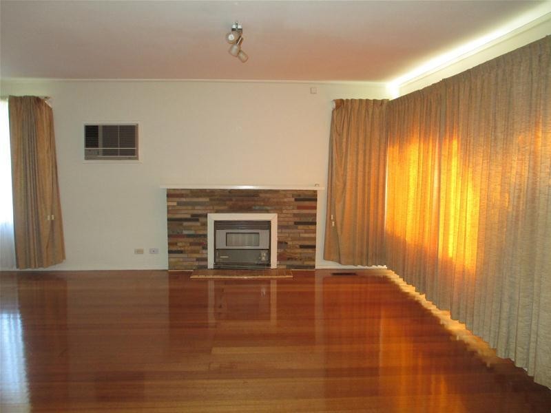 2 Tennyson Court, Mulgrave VIC 3170