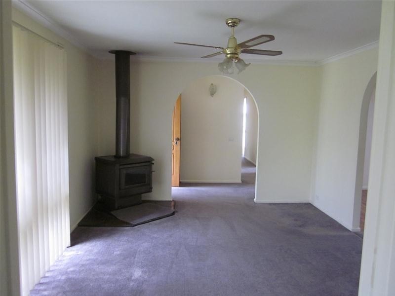 1 Mossvale Close, Endeavour Hills VIC 3802