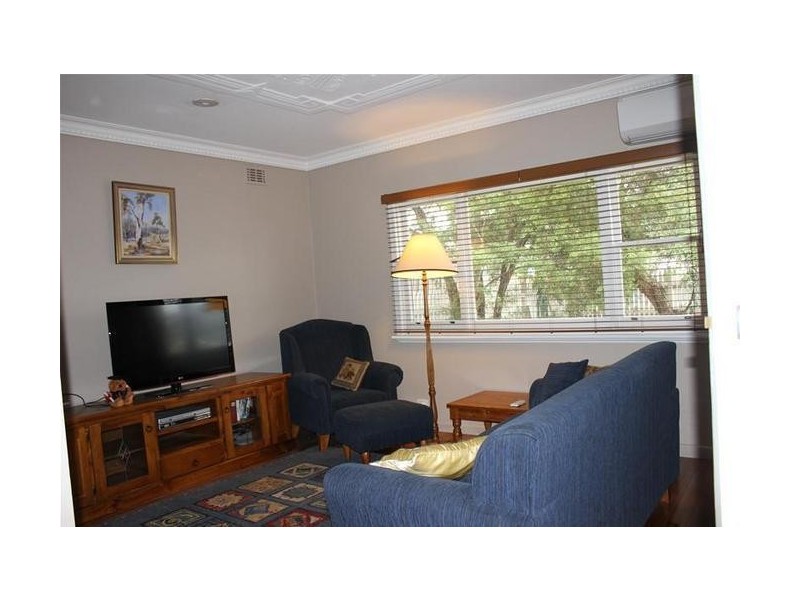 1/2 Southbourne Avenue, Dandenong VIC 3175