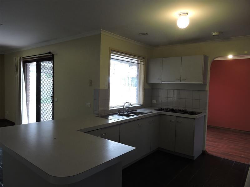 18 George Chudleigh Drive, Hallam VIC 3803