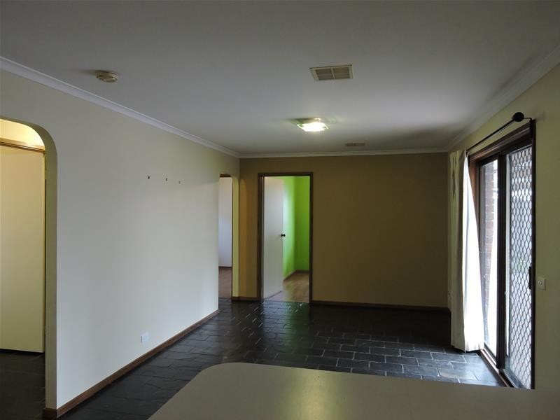 18 George Chudleigh Drive, Hallam VIC 3803