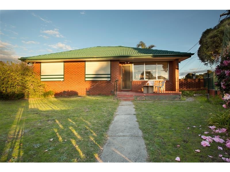 8 Sylvia Street, Dandenong North VIC 3175
