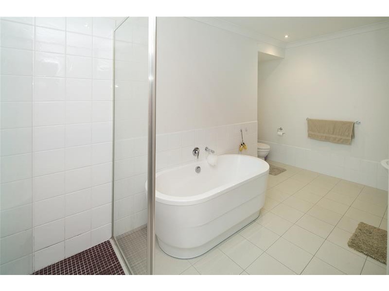 28 Tilbavale Close, Hallam VIC 3803