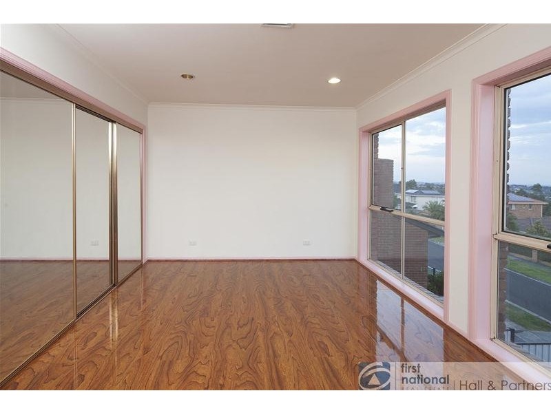 22 Georgette Crescent, Endeavour Hills VIC 3802