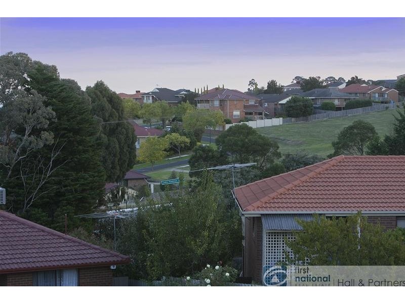 22 Georgette Crescent, Endeavour Hills VIC 3802