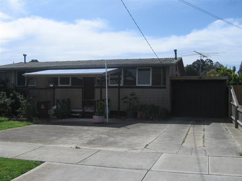 16 Butler Street, Eumemmerring VIC 3177