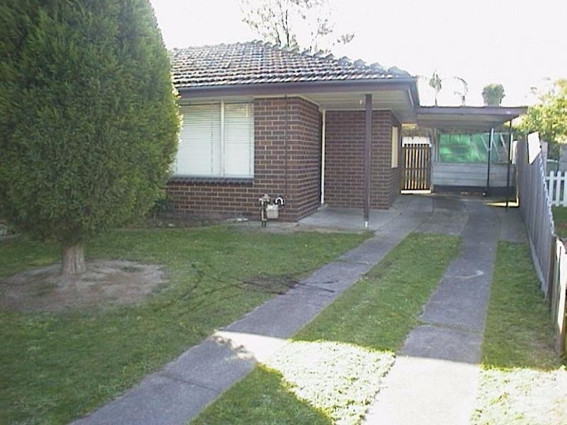 2/24 Ferndale Crescent, Dandenong VIC 3175