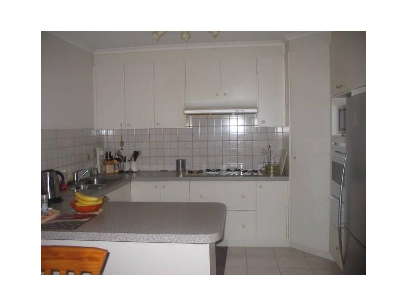 2/6 Elwick Court, Noble Park North VIC 3174