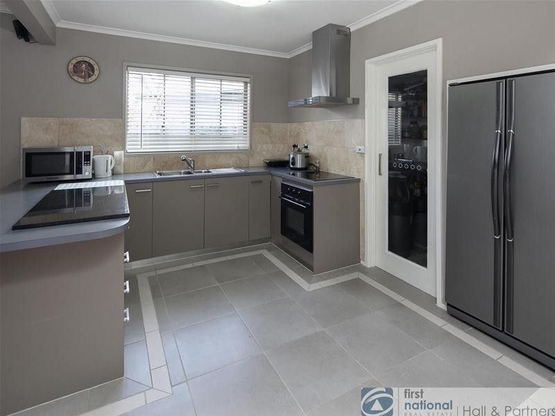 3 Clay Court, Dandenong North VIC 3175