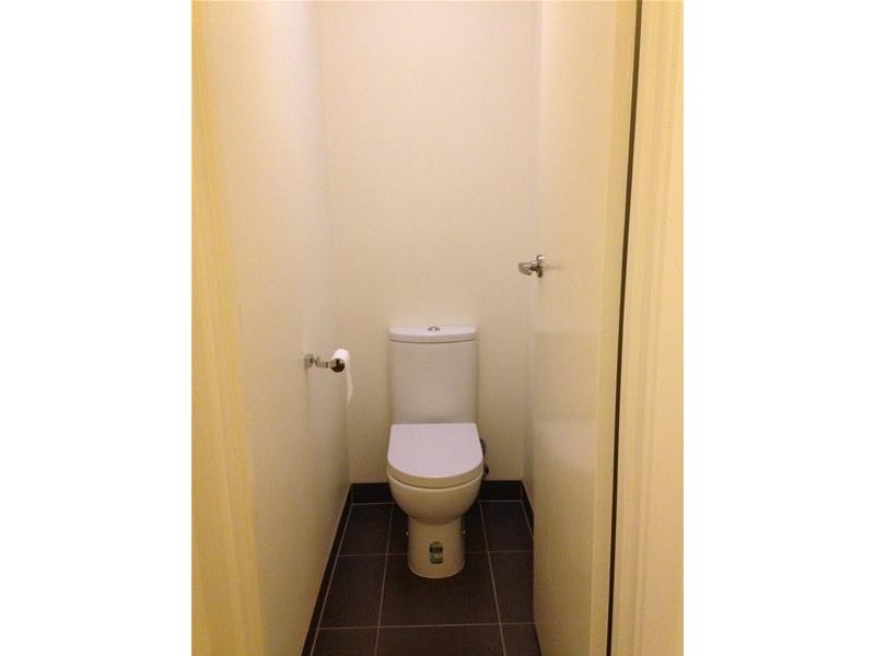 1/113 Clow Street, Dandenong VIC 3175