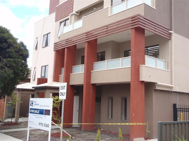 18/3 Market Street, Dandenong VIC 3175