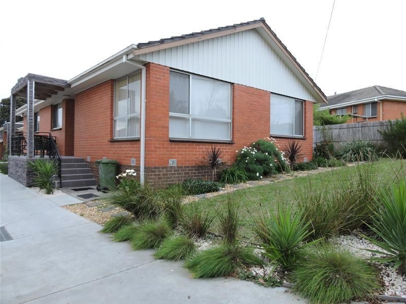 42 Charles Avenue, Hallam VIC 3803