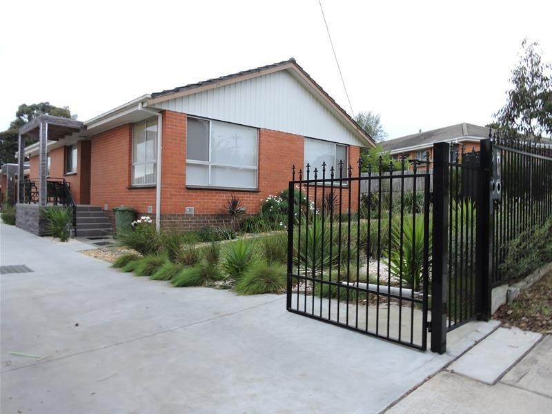42 Charles Avenue, Hallam VIC 3803