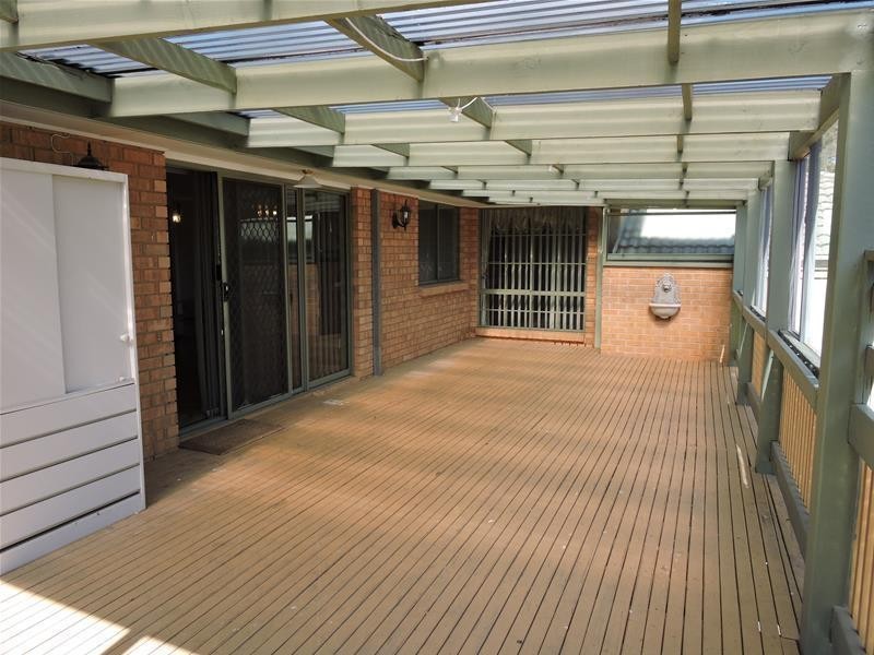 5 Hanna Drive, Endeavour Hills VIC 3802